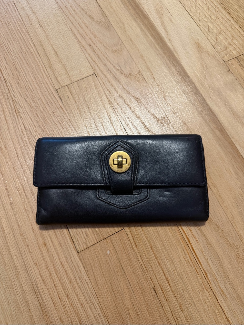 Marc By Marc Jacobs Black Leather Turn-Lock Wallet with Gold Hardware